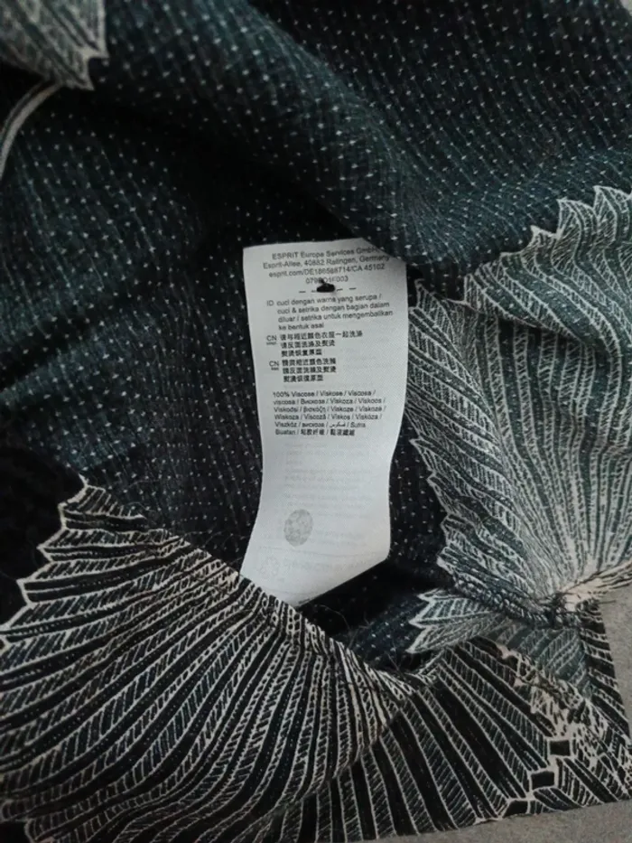 Chemise manches trois quarts esprit 40 noir motifs feuilles beiges - photo numéro 4