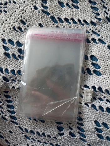 Lot de petites pochettes adhésives
