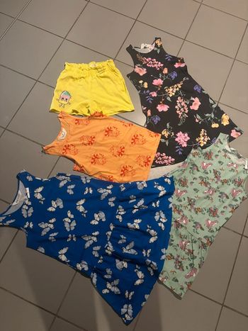 Lot vêtements neuf sans étiquette