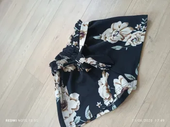 Magnifique short fleuri Shein taille 9 ans