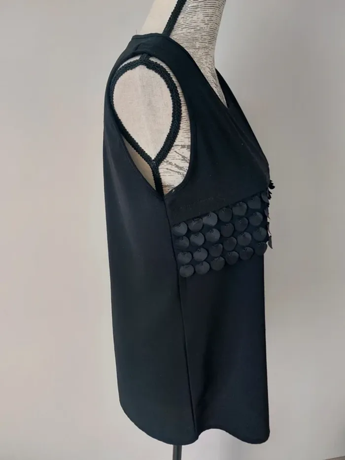 Haut noir léger - photo numéro 3