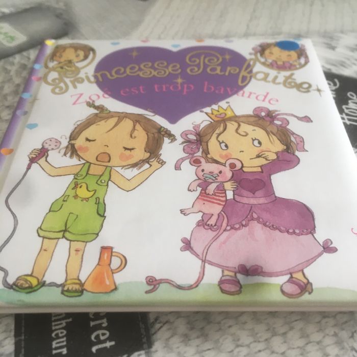 Princesse parfaite zoe est trop bavarde