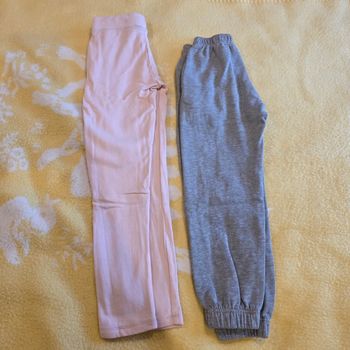 Lot joggings fille 8ans