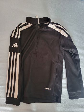Pull adidas 7.8 ans neuf