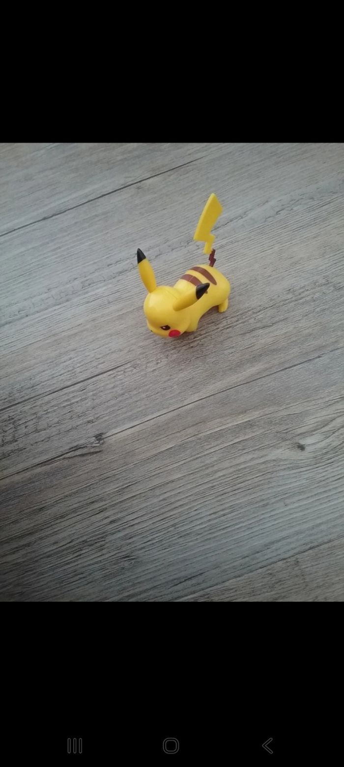 Figurine Pikachu Pokemon - photo numéro 2