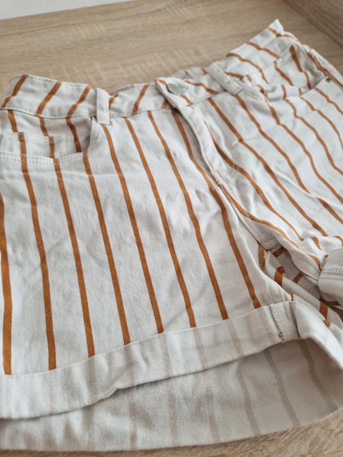🌟 Short rayé blanc et marron 🌟 - photo numéro 2