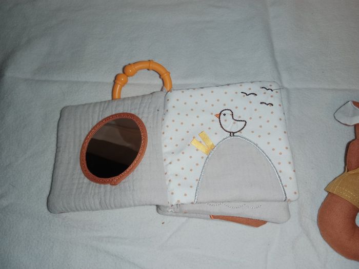 Lot jouets d'éveil en tissu - photo numéro 3