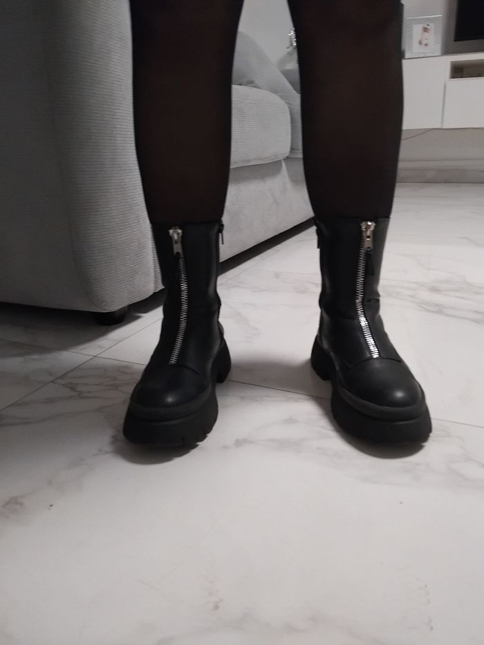 Botte femme pointure 37 prix 10euros la paires de bottes - photo numéro 6