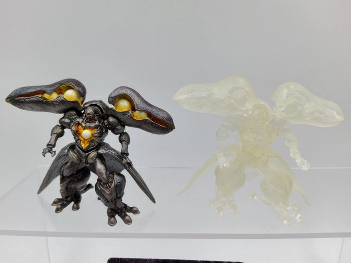 Figures Final Fantasy Creatures Vol.3 - Diamond Weapon  Full Color & Clear - photo numéro 2