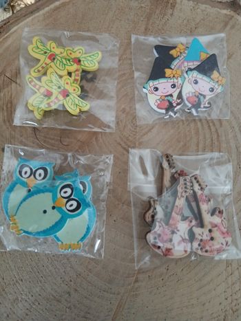 Lot de 4 sachets de boutons en bois