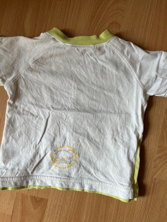 Beau T-shirt MC blanc et vert T. 18 mois/81 cm garçon TBE - photo numéro 4