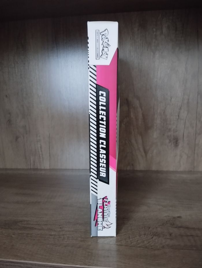 Pokémon collection classeur flamme Blanche - photo numéro 4