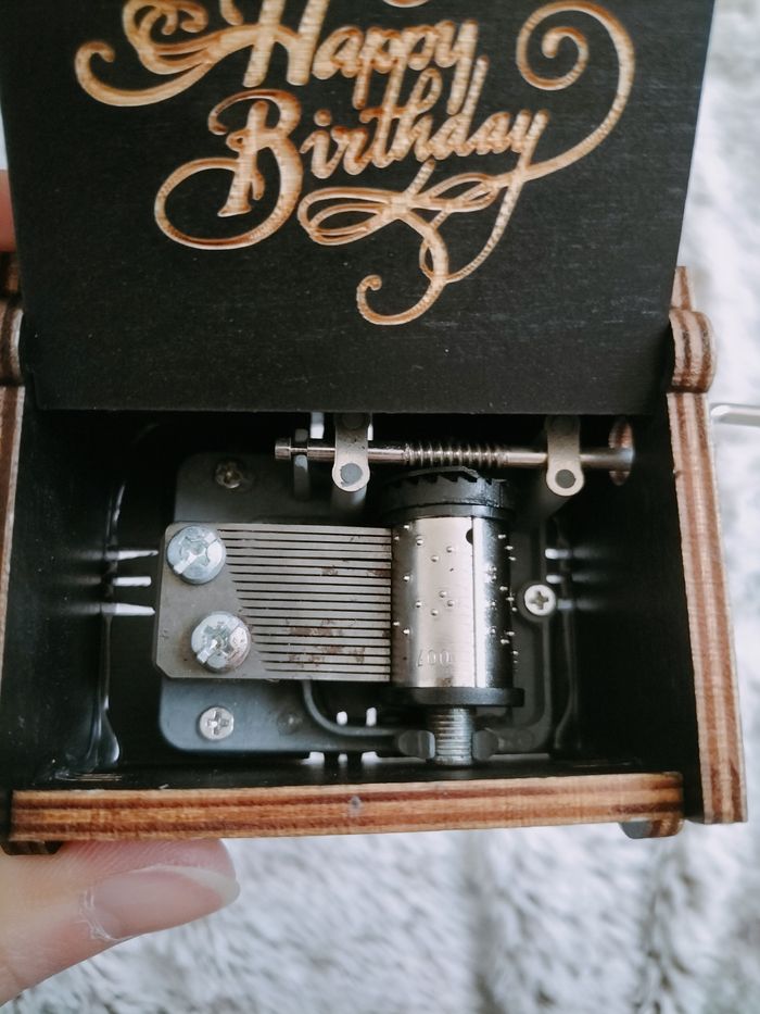 Boîte à musique en bois - photo numéro 8