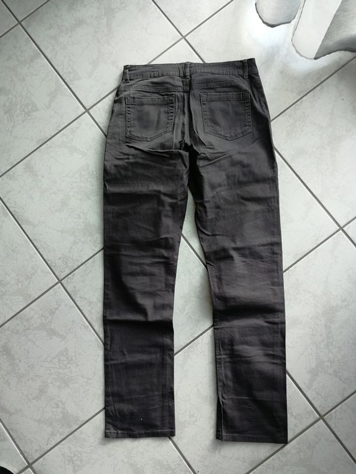 Pantalon gris - photo numéro 4