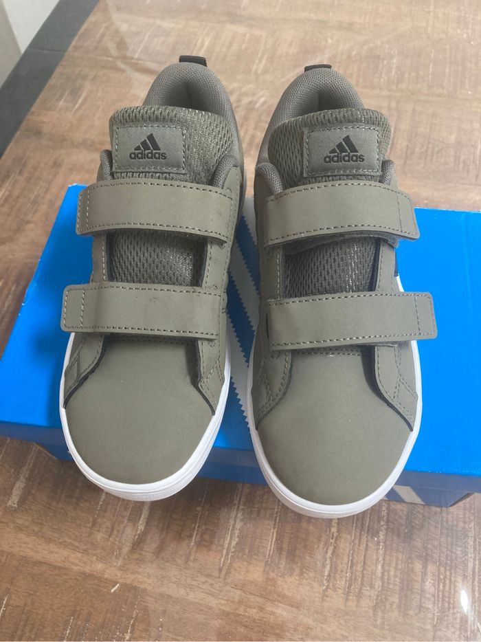 Baskets adidas mixte 33 - photo numéro 5