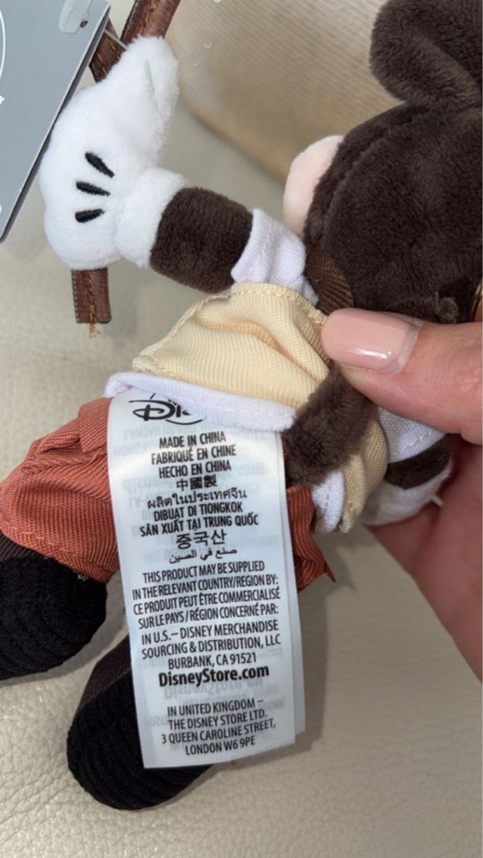 Disney Store - Porte-clés Peluche Mickey Explorateur - Neuf - photo numéro 5