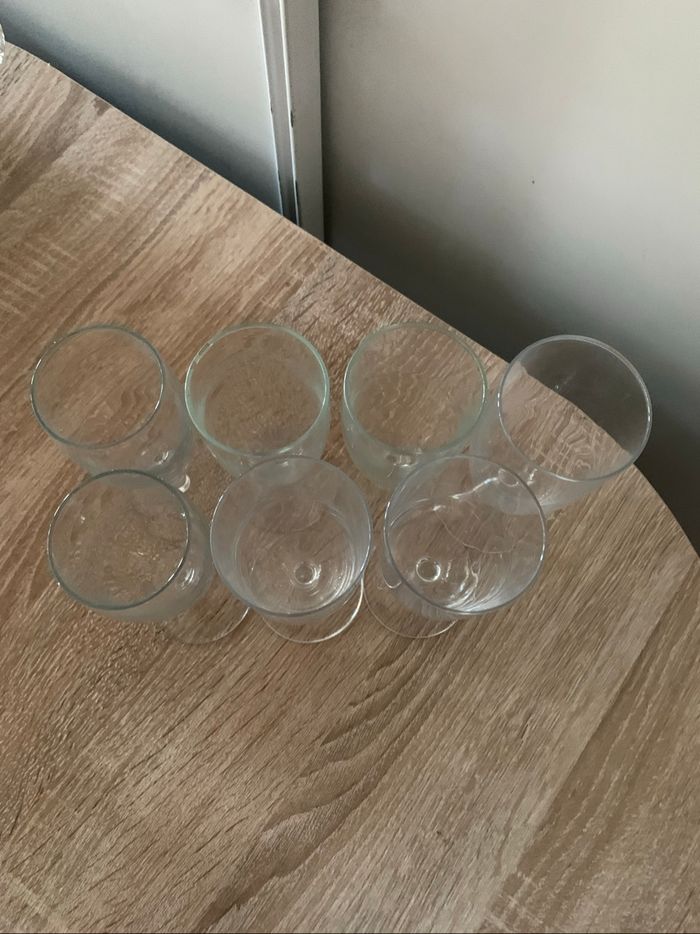 7 verres à vin - photo numéro 2