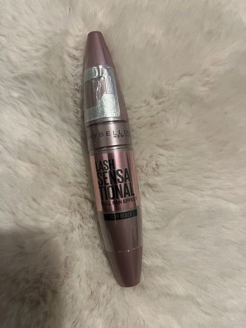 Mascara noir maybelline 