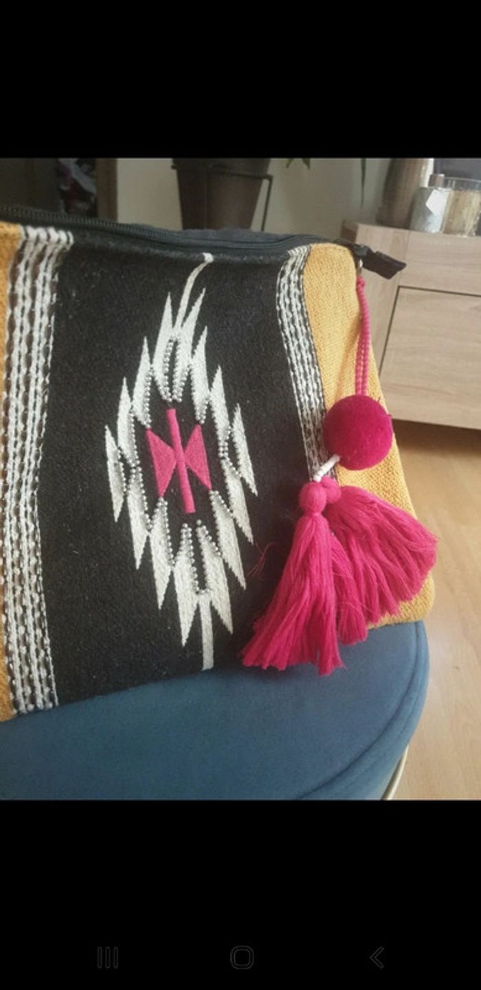 Pochette "cache-cache" moutarde et noire - photo numéro 3