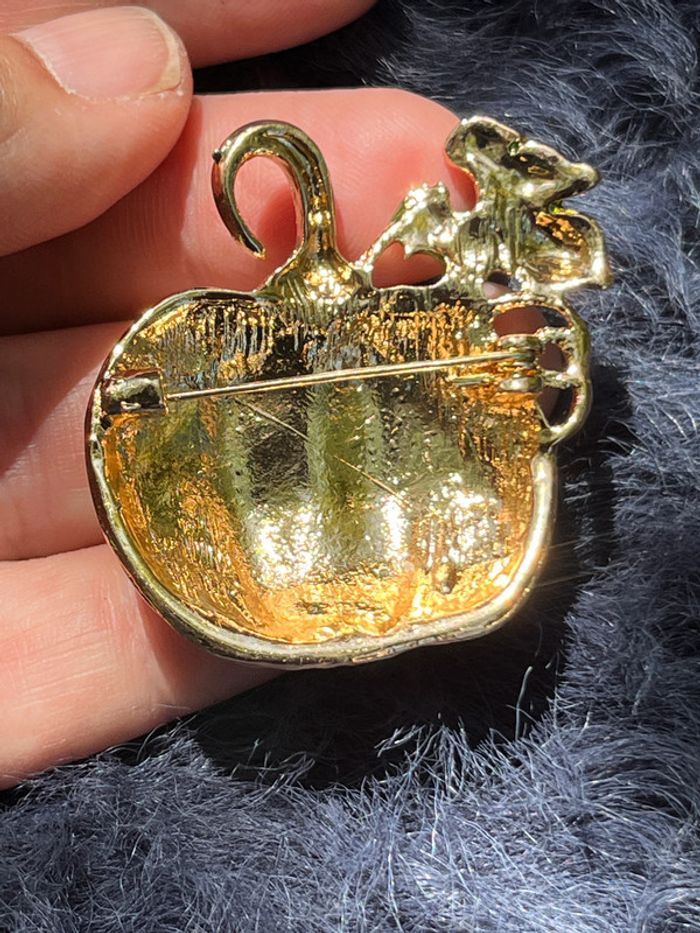 🎃 Broche Citrouille Dorée & Orange Strassée – Élégance Automnale 🎃 - photo numéro 6
