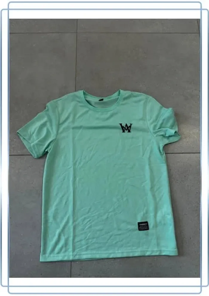 T shirt menthe Manfinity, taille S, très bon état