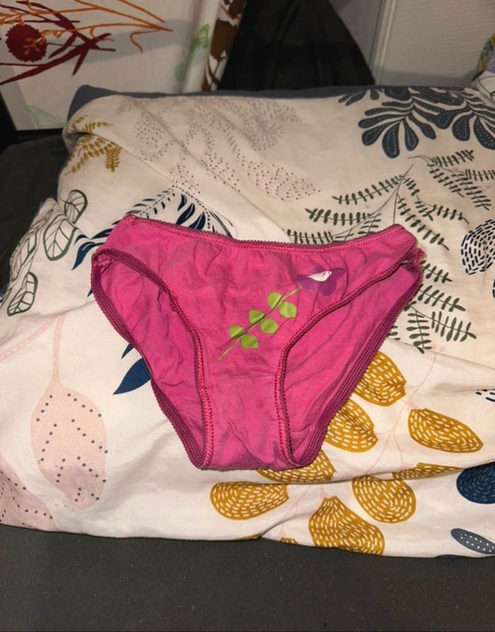 Culotte fille 4/5 ans🦄