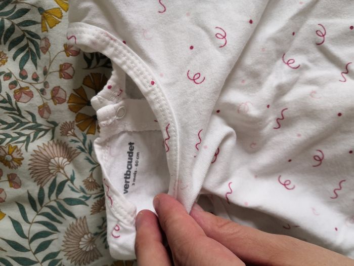 Joli pyjama 3mois Vertbaudet - photo numéro 2