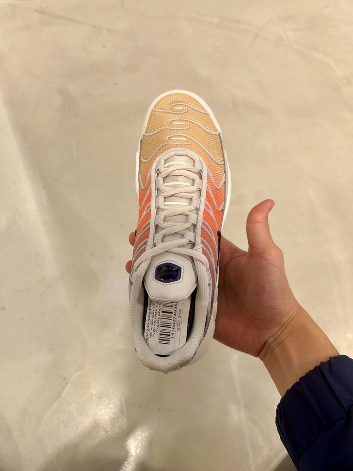 NiKE Womens AIR Vapormax Plus TN Tailles disponibles : 37, 38, 39, 40 - photo numéro 4