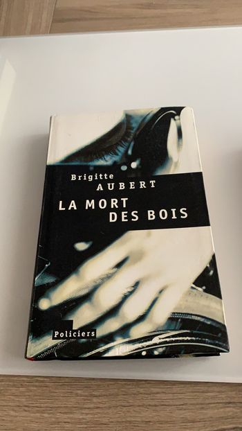 Livre La Mort des bois