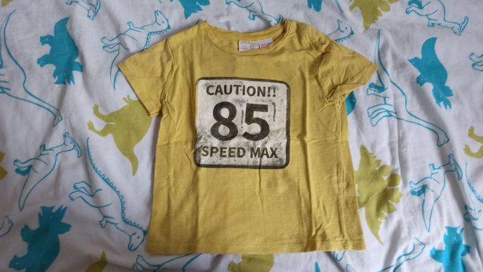 Lot t-shirts 2 ans - photo numéro 9