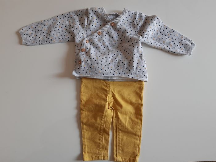 Ensemble pantalon et pull 3 mois