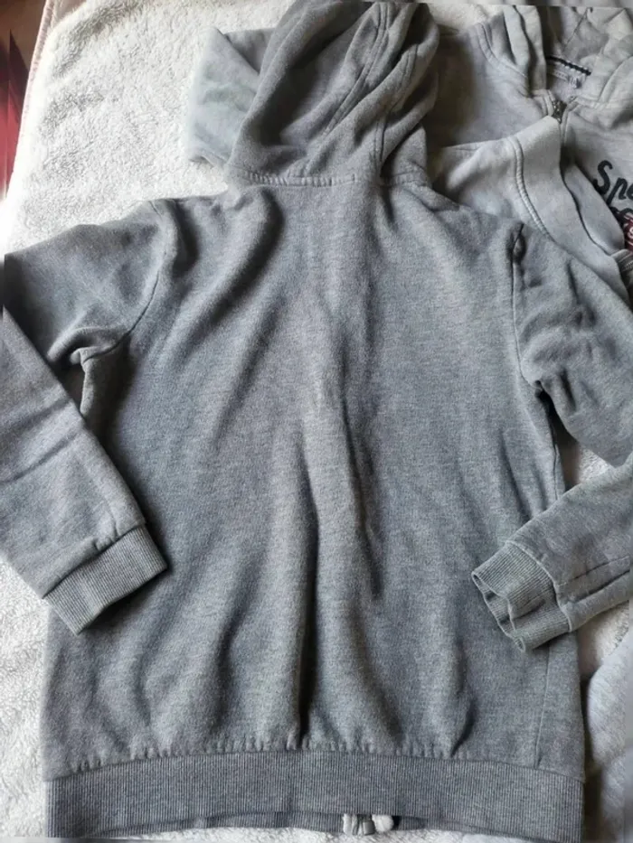 Lot de 3 sweats taille 12 ans - photo numéro 10