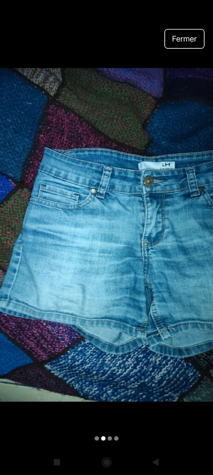 Très beau short jeans f61