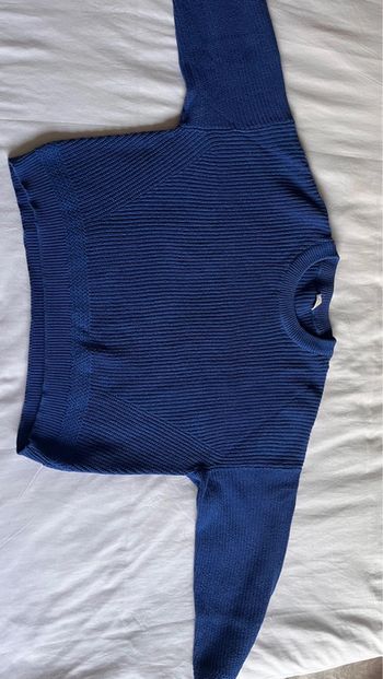 Pull court bleu