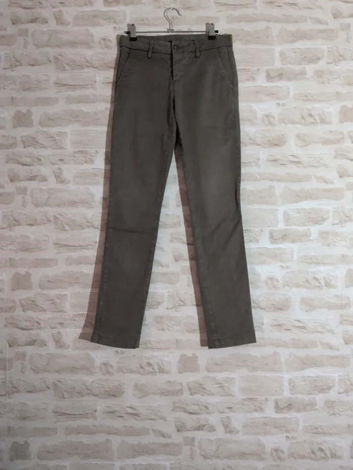 Superbe pantalon de la marque Karl Marc John, taille 34