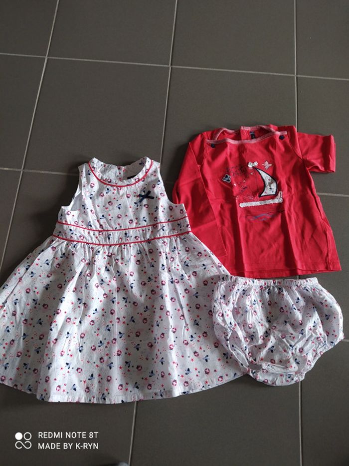 Ensemble 3 pièces 24 mois.