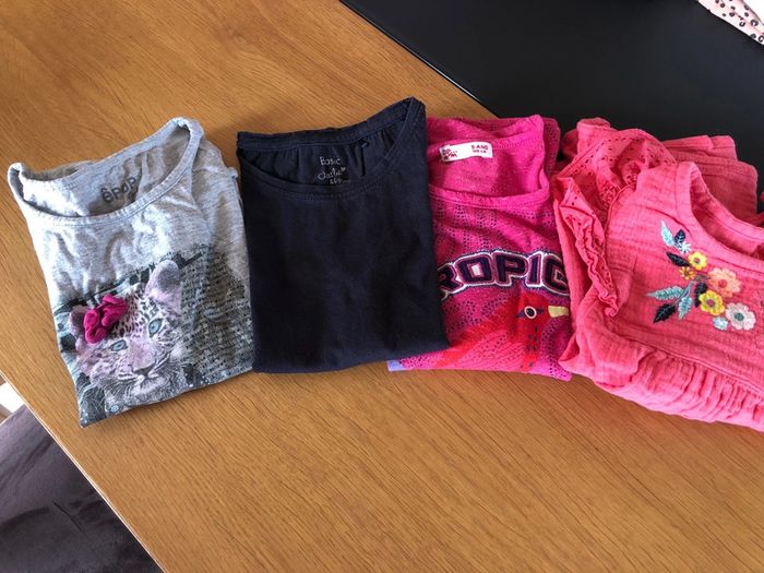 4 tee-shirts filles