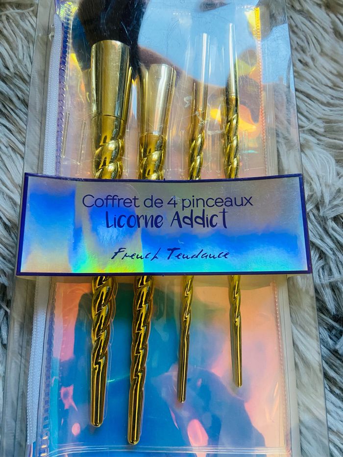 Coffret de 4 pinceaux de maquillage Licorne Addict - photo numéro 2