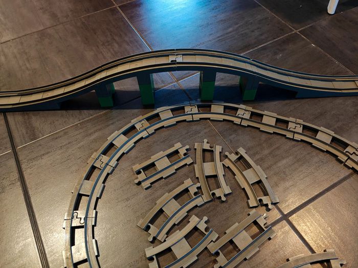 Pont 2738 + rails vinage lego duplo - photo numéro 2