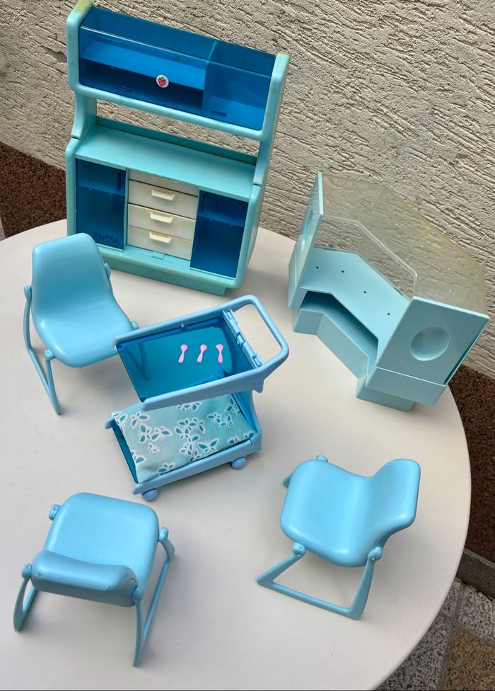Magnifique Salle à Manger Barbie/Mattel 1978 + Supplement Stand de Magasin 1982 - photo numéro 2