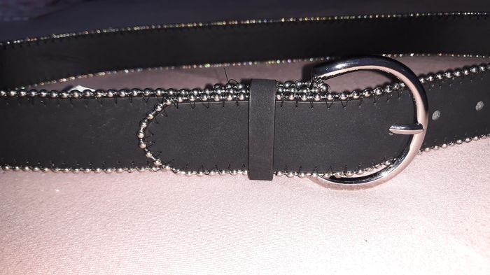 Faby27800 Ceinture femme suédine couleurs : noir et brillant - photo numéro 3