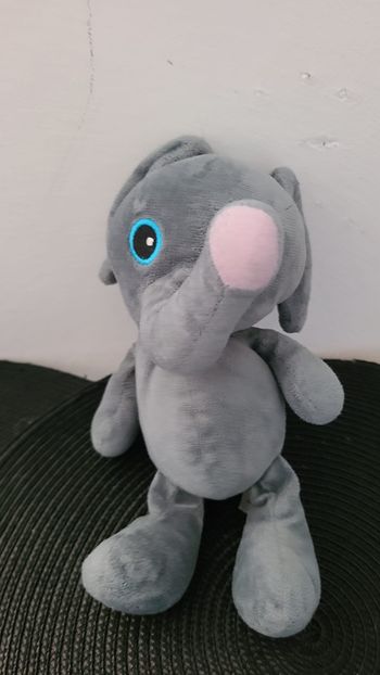 Doudou Peluche Éléphant - Gris - Yeux Bleu - Gmbh