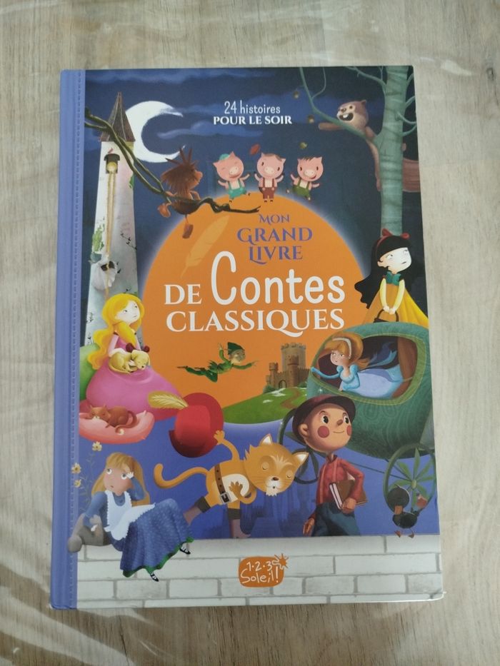 Livre des grands contes classiques