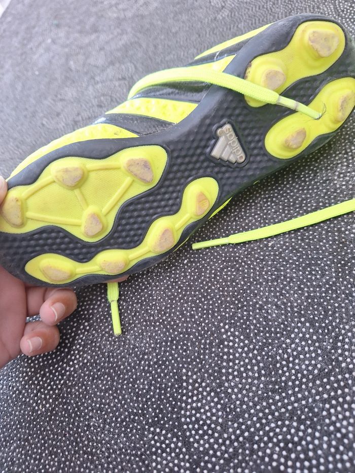 Chaussure de foot - photo numéro 2