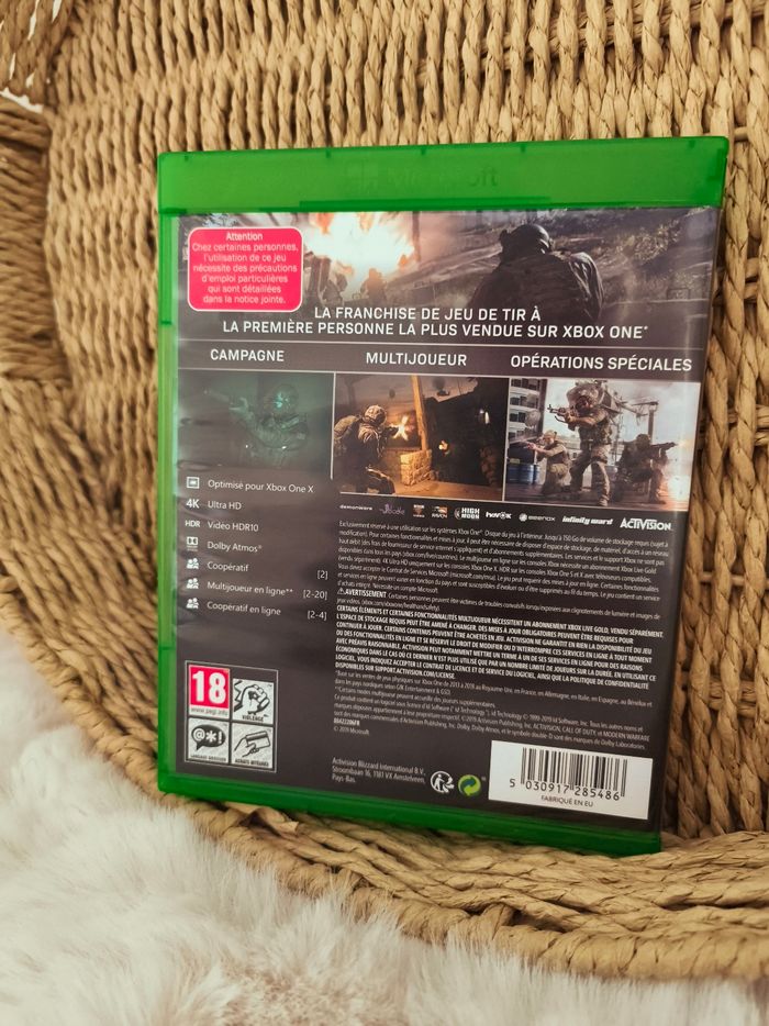 Modern Warfare • Xbox Serie X - photo numéro 2