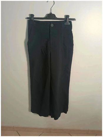 C11 pantalon noir Stradivarius 34