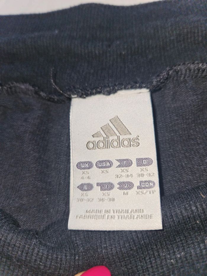 Pantacourt/ Jogpant Adidas noir taille Xs-14 ans - photo numéro 3