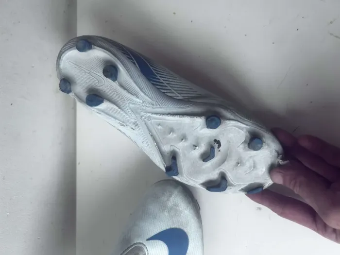 Nike crampons Air Zoom taille 32 enfant - photo numéro 6