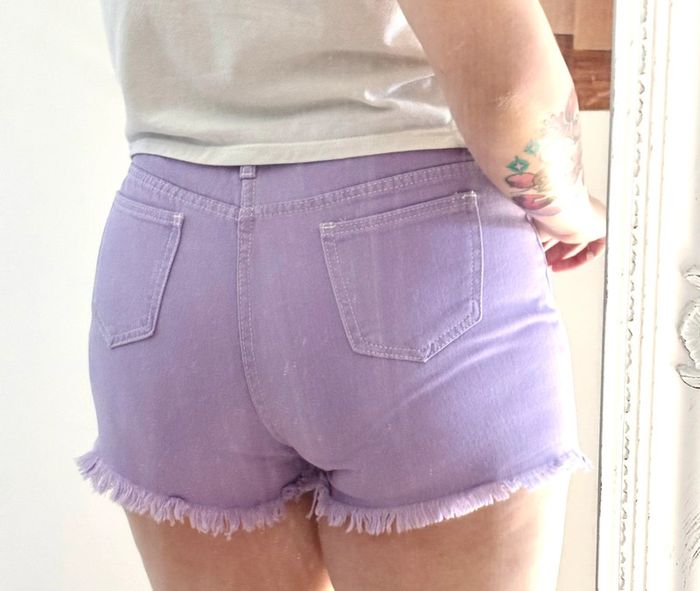 Mini short en jean denim taille haute lila Shein L - photo numéro 4