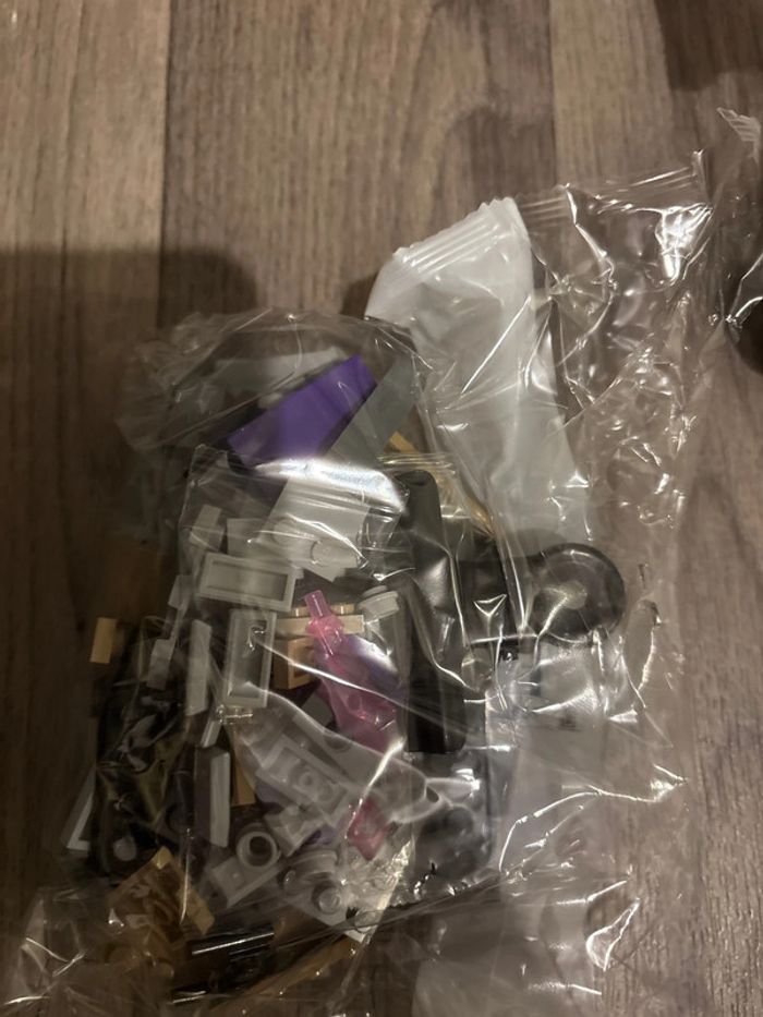 Lego Ninjago en vrac avec boites et pièces manquantes dans les deux boîtes. Les sachets sont ouverts - photo numéro 3